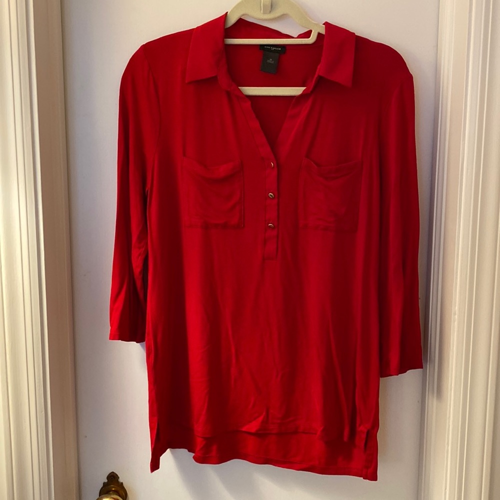 Ann Taylor 3/4 sleeve 3/4 button down collared blouse, red, size Medium